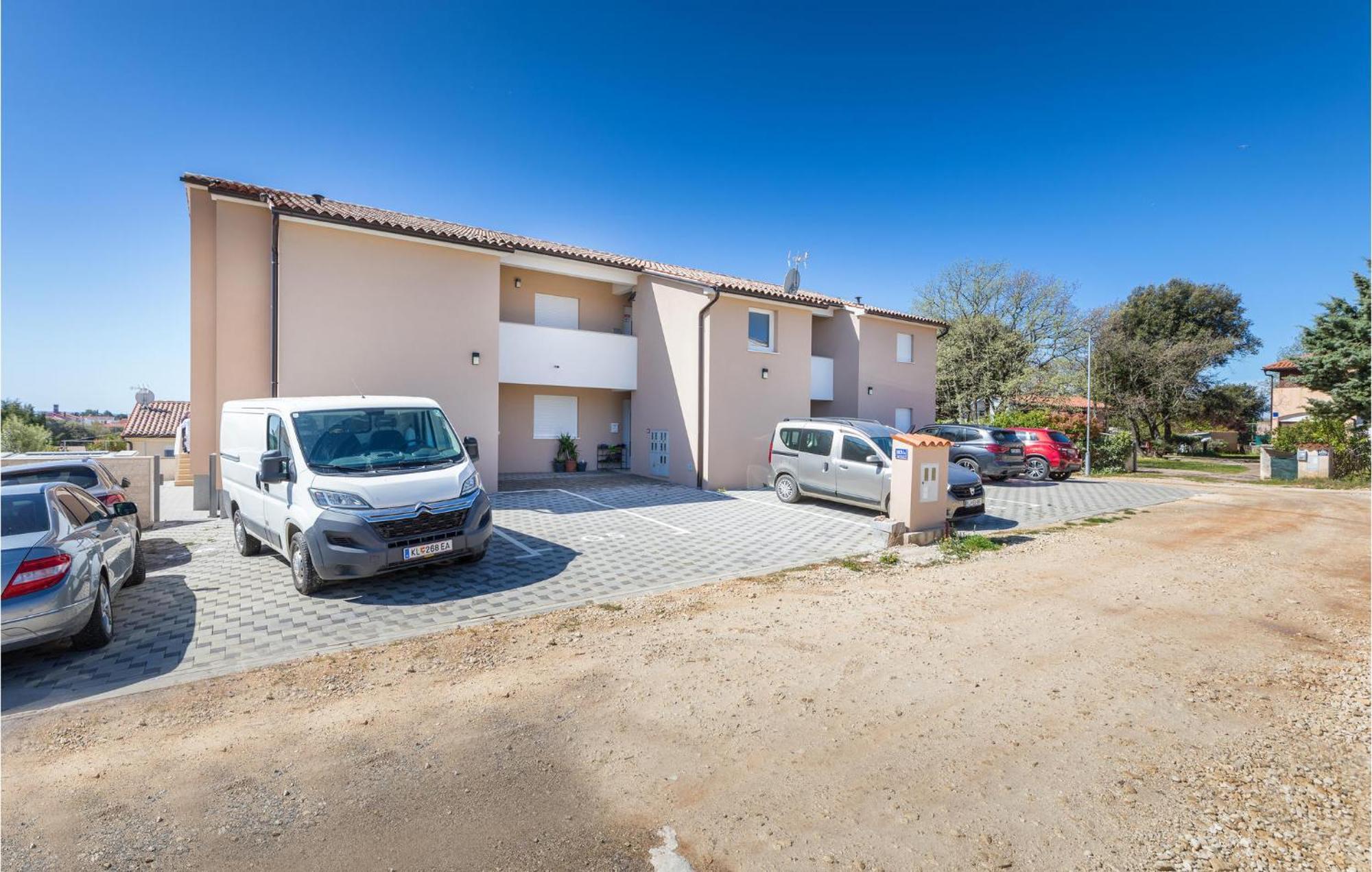 1 Bedroom Cozy Apartment In Barbariga Εξωτερικό φωτογραφία